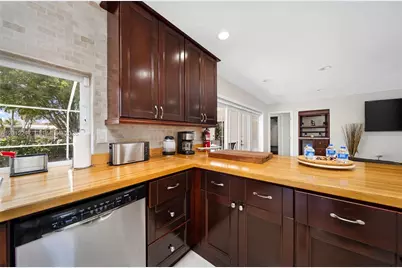 31 SE 12th St, Pompano Beach, FL 33060 - Photo 44