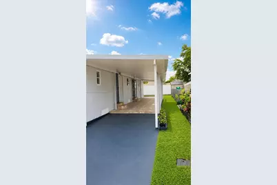 21610 NW 7th Ct, Pembroke Pines, FL 33029 - Photo 6