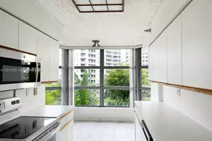3400 NE 192 St, Aventura, FL 33180 - Photo 18