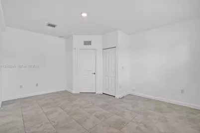 2371 SE 1st Ct, Homestead, FL 33033 - Photo 10