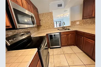 1187 NW 124th Ave #2204, Miami, FL 33182 - Photo 4