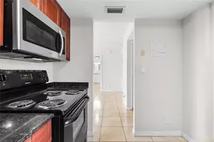 3401 N Country Club Dr, Aventura, FL 33180 - Photo 16