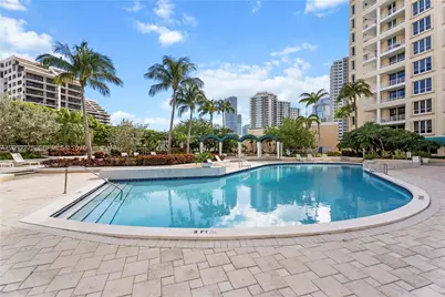 888 Brickell Key Dr #1702, Miami, FL 33131 - Photo 12