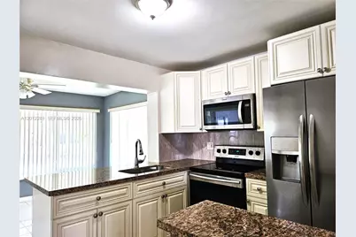 1040 NW 73rd Ter, Margate, FL 33063 - Photo 2
