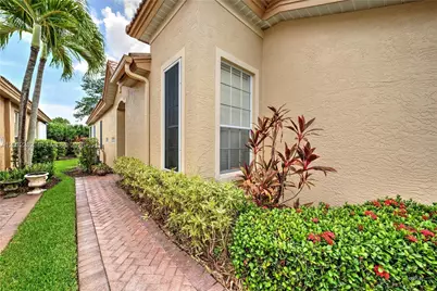 3781 NW Willow Creek Dr, Jensen Beach, FL 34957 - Photo 4