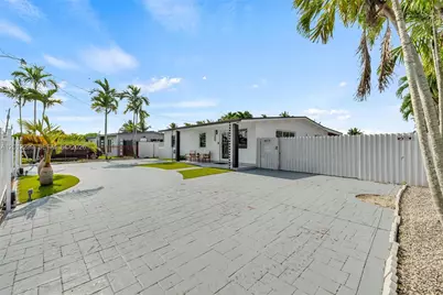 11500 SW 57th Ter, Miami, FL 33173 - Photo 2