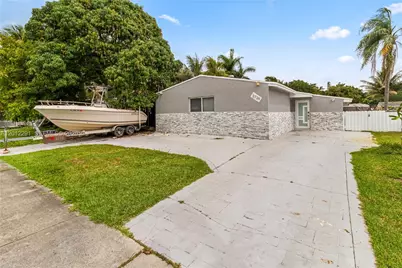 2729 Harding St, Hollywood, FL 33020 - Photo 2