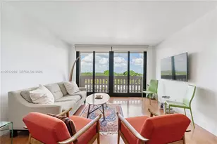 90 Edgewater, Coral Gables, FL 33133 - Photo 32