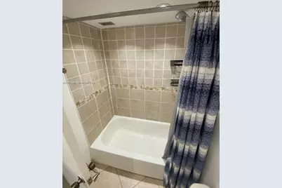 17570 Atlantic Blvd #502, Sunny Isles Beach, FL 33160 - Photo 6