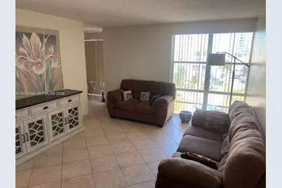 17570 Atlantic Blvd #502, Sunny Isles Beach, FL 33160 - Photo 2