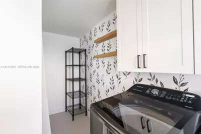 6451 Pershing St, Hollywood, FL 33024 - Photo 14