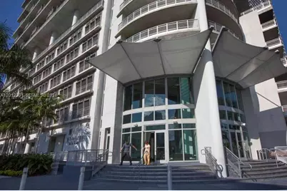 690 SW 1st Ct #2301, Miami, FL 33130 - Photo 1