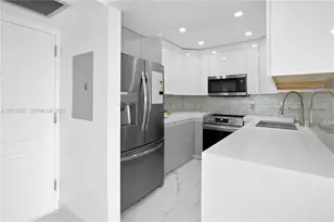 3675 N Country Club Dr, Aventura, FL 33180 - Photo 48