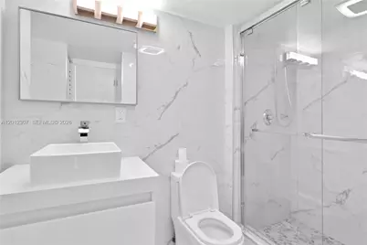 3675 N Country Club Dr #2008, Aventura, FL 33180 - Photo 42