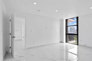 3675 N Country Club Dr, Aventura, FL 33180 - Photo 34