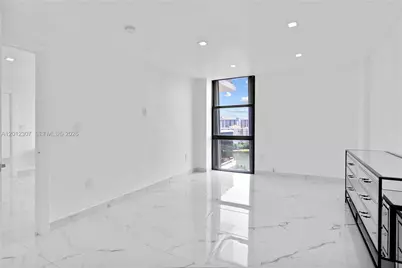 3675 N Country Club Dr #2008, Aventura, FL 33180 - Photo 20