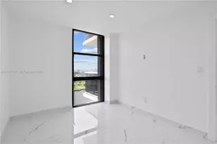 3675 N Country Club Dr, Aventura, FL 33180 - Photo 38