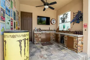 2910 Fairways Dr, Homestead, FL 33035 - Photo 30