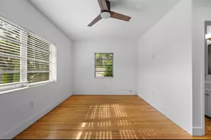 1612 Michigan Ave, Miami Beach, FL 33139 - Photo 2