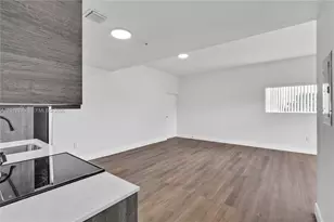 1021 NW 1st St, Miami, FL 33128 - Photo 4