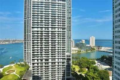 77 SE 5th Street #2414, Miami, FL 33131 - Photo 10