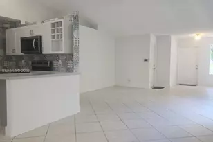 1527 Palermo Dr, Weston, FL 33327 - Photo 12