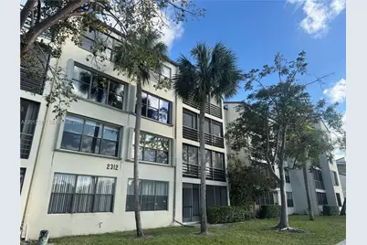 2312 S Cypress Bend Dr #107, Pompano Beach, FL 33069 - Photo 24