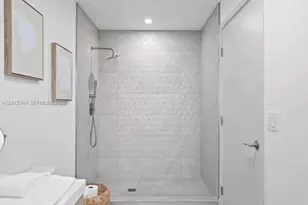 1155 NE 126th St, North Miami, FL 33161 - Photo 6