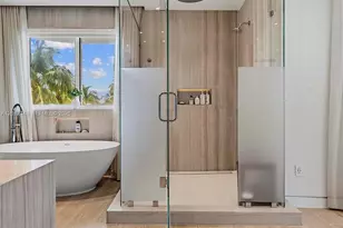 50 South Pointe Dr, Miami Beach, FL 33139 - Photo 22