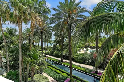 50 S Pointe Dr #TWN1, Miami Beach, FL 33139 - Photo 36