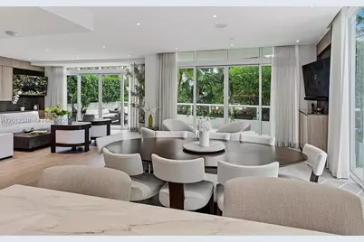 50 S Pointe Dr #TWN1, Miami Beach, FL 33139 - Photo 4