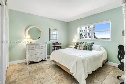 901 S Surf Rd #404, Hollywood, FL 33019 - Photo 14
