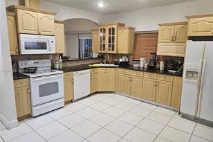 2231 NW 4th Terrace, Miami, FL 33125 - Photo 2