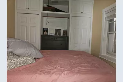 2231 NW 4th Ter, Miami, FL 33125 - Photo 6