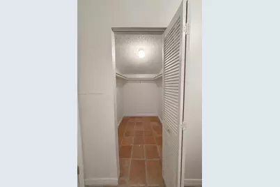 1045 NW 126th Pl, Miami, FL 33182 - Photo 10