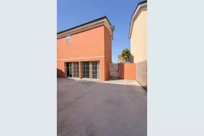 1045 NW 126th Pl, Miami, FL 33182 - Photo 14