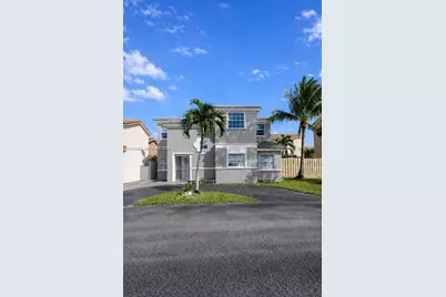 1045 NW 126th Pl, Miami, FL 33182 - Photo 1