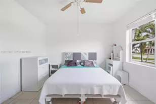 7811 SW 9th St, North Lauderdale, FL 33068 - Photo 12