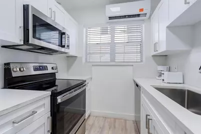 4015 Indian Creek Dr #106, Miami Beach, FL 33140 - Photo 10