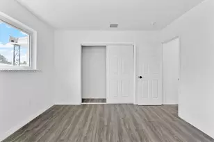 1061 NW 108th Terrace, Miami, FL 33168 - Photo 2