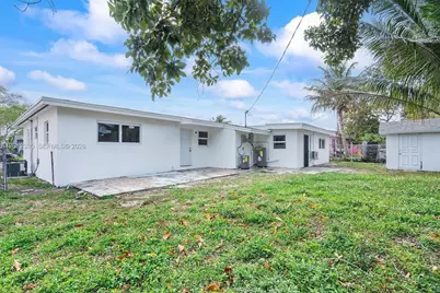 1061 NW 108 Ter #c, Miami, FL 33168 - Photo 4