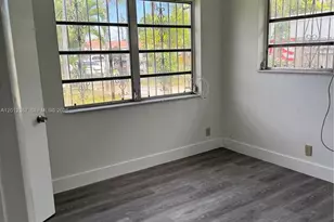 2620 SW 53rd Ave, West Park, FL 33023 - Photo 4