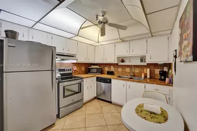 250 181st Dr #214, Sunny Isles Beach, FL 33160 - Photo 18