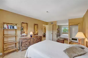 250 181 Dr, Sunny Isles Beach, FL 33160 - Photo 28
