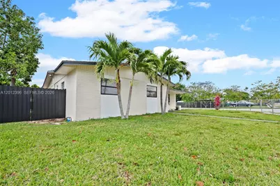 11950 SW 199th St #1, Miami, FL 33177 - Photo 2
