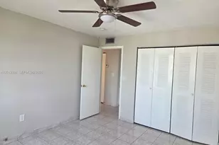 4670 W 13th Ln, Hialeah, FL 33012 - Photo 22