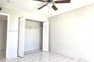 4670 W 13th Ln, Hialeah, FL 33012 - Photo 18