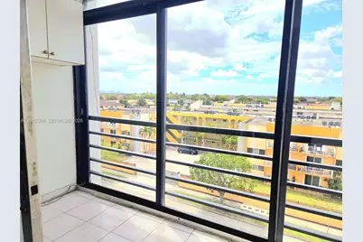 4670 W 13th Ln #507, Hialeah, FL 33012 - Photo 12