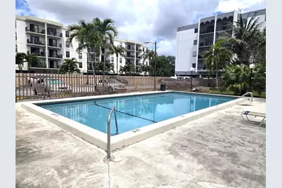 4670 W 13th Ln #507, Hialeah, FL 33012 - Photo 26
