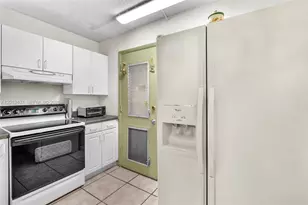 16901 NE 13th Ave, Miami, FL 33162 - Photo 8